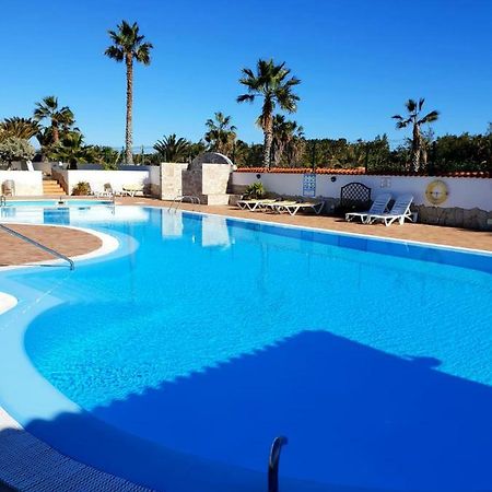 Апартаменты Casa Lirio Коста Калма Экстерьер фото